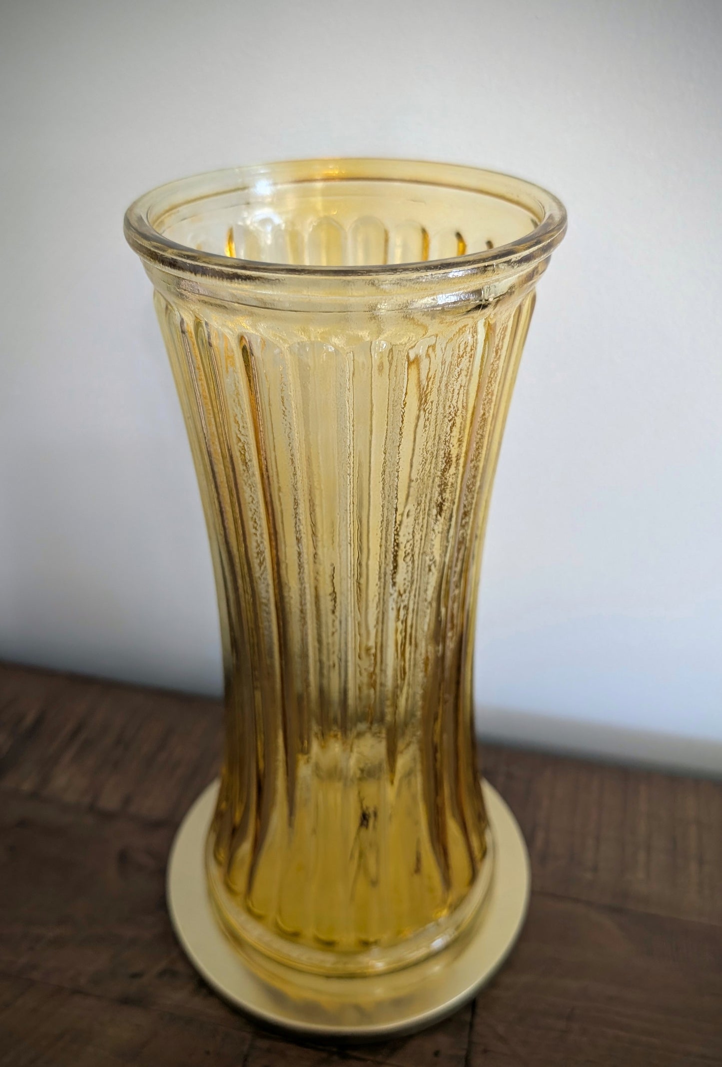 Golden Citrine Hourglass Ribbed Glass Vase