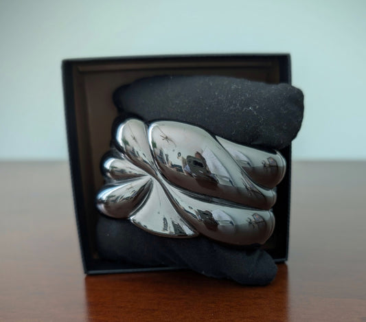 Metallic Petal Bracelet